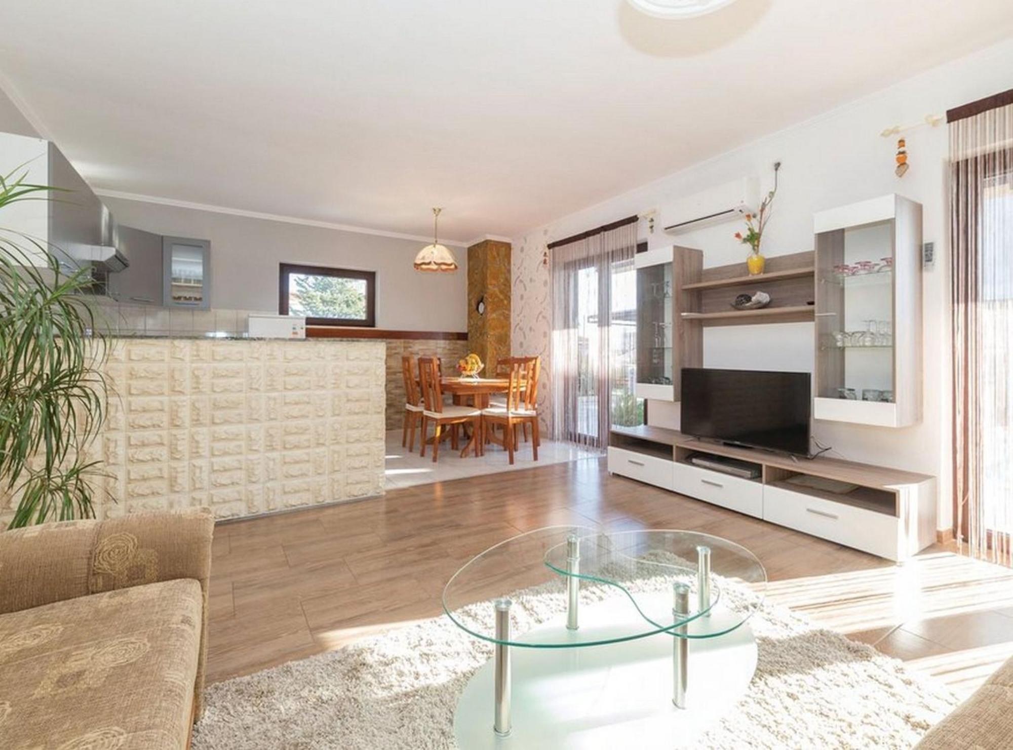 Mediterranean Stylish Villa With Pool In Kastel Stari Kaštela 外观 照片